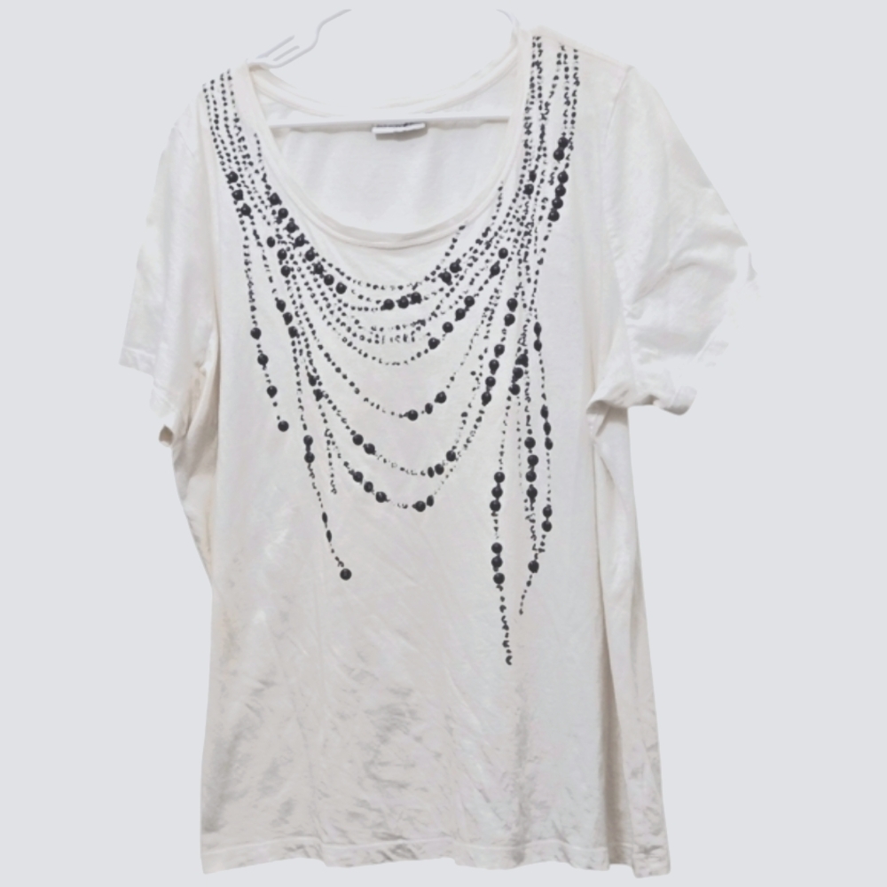 *T25936 Fashion Bug White Tee With Black Beaded Front